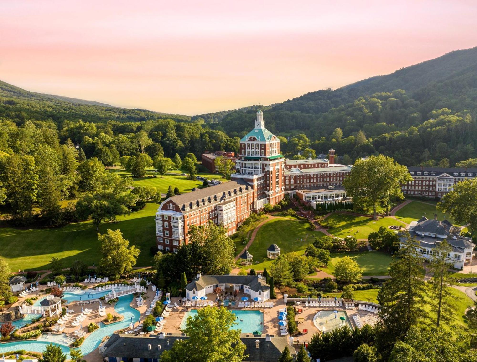 The Omni Homestead Resort & Spa Hot Springs Exterior foto